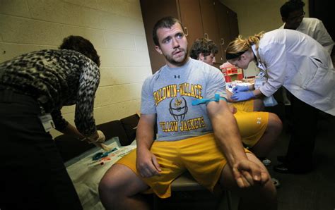 Cleveland Clinic Using Blood Samples From Baldwin Wallace Football Players For Concussion Study