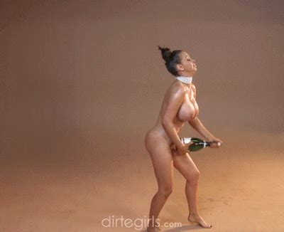 Kim Kardashian Slams Butt Implant Rumors Get A Life Hot Sex Picture