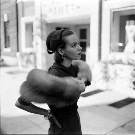 gordon parks “long haired furs ” october 1952 vintage fashion photography gordon parks