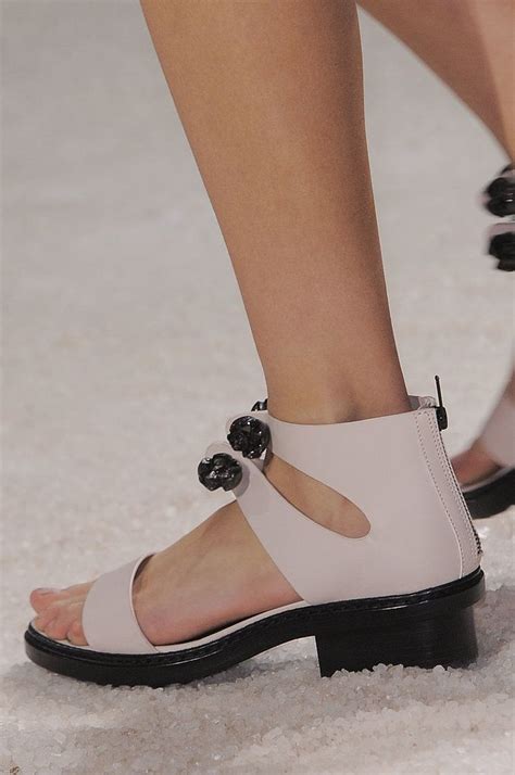 From Simple To Outrageous Nyfws Runway Shoes Are Here Runway Shoes