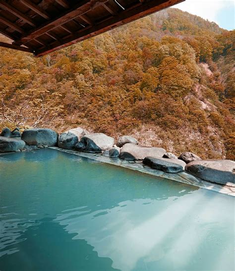 Visit Japan Ease Yourself Into The Milky Waters Of Tsubame Onsen A