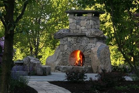 Diy Stone Veneer Outdoor Fireplace Outdoor Lighting Ideas
