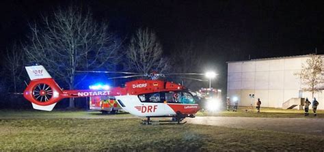 Deutscher feuerwehrverband‏подлинная учетная запись mit uns aus war die feuerwehr niederorschel und die feuerwehr kleinbartloff, diese. Einsatz der Feuerwehr Hausen am Silvesterabend | Der Neue ...