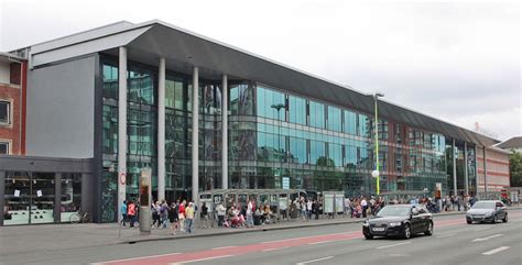 Direct airportexpress shuttle bus is eur 7 plus the route via dortmund hbf needs more time, costs more and you have to change at much. ZP Planungsgesellschaft mbH :: Hauptbahnhof Münster Westfalen