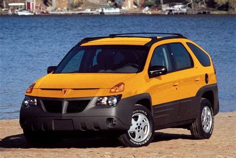 10 Of The Ugliest Cars Ever Bestride