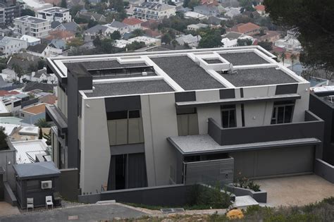 Building industry confidence at highest level in three years. Get to see "Cyril Ramaphosa's" family mansion in the ...