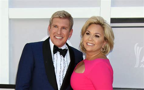 Dlisted Todd And Julie Chrisley Cleared Of State Tax Evasion Charges But Still May Face