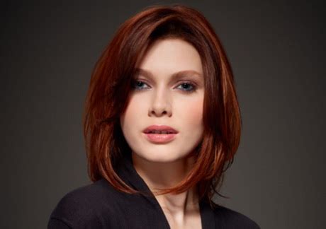 Votre visage est plutôt long mais il ressemble beaucoup au. Coupe de cheveux mi long pour visage ovale