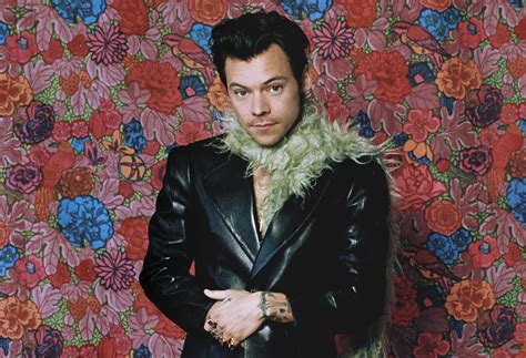 Recently big news come into the industry that, our beloved captain america dating to someone in this year, 2021. The It List: Louis Vuitton Boite Chapeau Souple Monogram ...