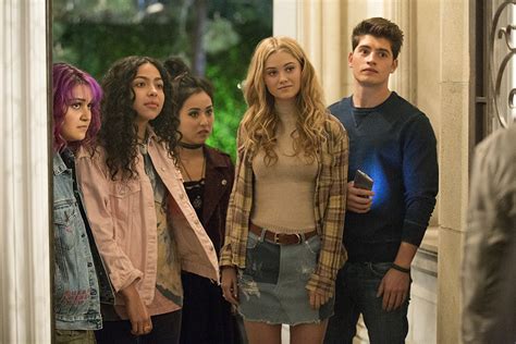 Runaways Reunion X Promotional Picture Marvel S Runaways Tv Show Photo