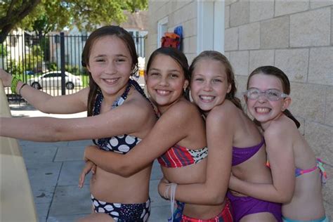 Hyer 4th Grade Class Parades To Pool Party Park Cities Online Local News Bubblelife Tx