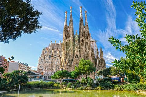 Sagrada Familia In Barcelona Spanien Franks Travelbox