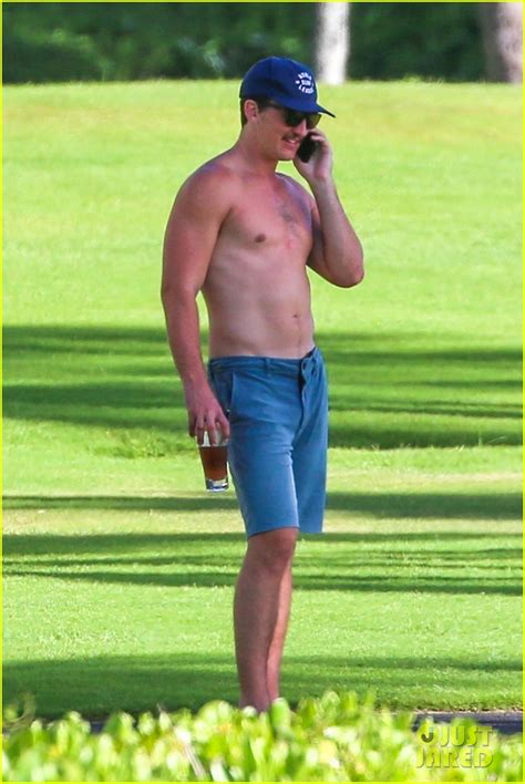 Photo Miles Teller Shirtless Maui Vacation Keleigh Sperry Photo Just Jared