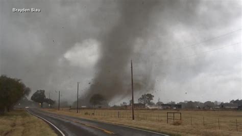 18 Reported Tornadoes Rip Through South Central Us Good Morning America