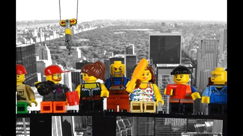 Lego Men At Work Are Building Manhattan Skyscraper Youtube