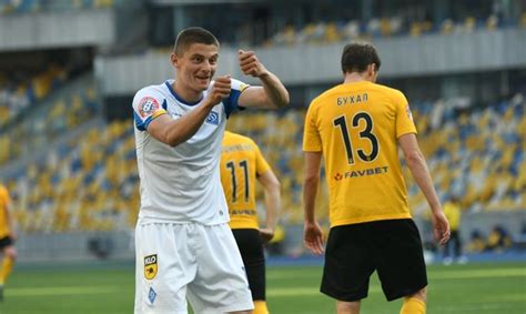 29 мая 1999 года, черкассы, украина) — украинский футболист, защитник клуба «динамо» (киев). Виталий Миколенко может продолжить карьеру в европейском ...