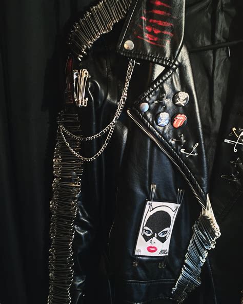 Pin By Kolyann On Fashion In 2021 Punk Jackets Battle Jacket Fashion