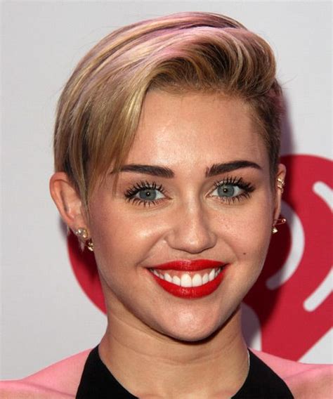 Miley Cyrus Short Straight Dark Blonde Hairstyle With Light Blonde