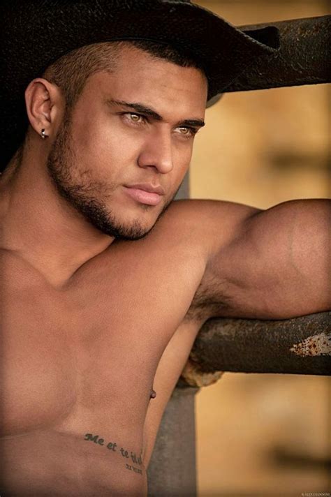 Daily Bodybuilding Motivation Model Diego Lauzen Rodrigues