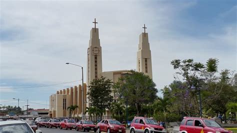 Catedral San Isidro De Pérez Zeledón Сан Исидро Iglesia