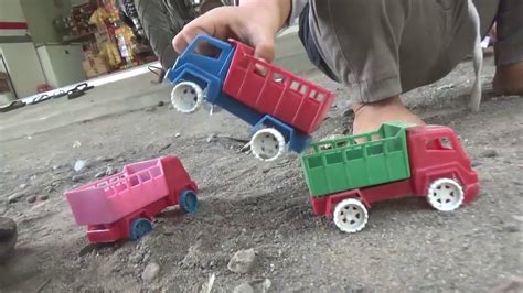 See more ideas about dump trucks, trucks, old trucks. mobil mainan dump trucks angkut pasir - YouTube