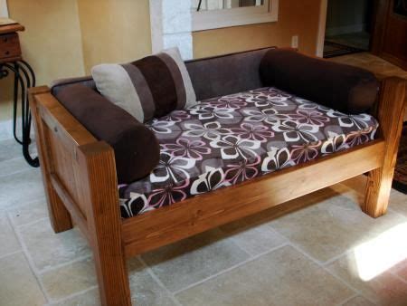 I really want to do all of these. Petra's Doggie Day Bed | Do It Yourself Home Projects from Ana White | Dog bed, Dog couch ...