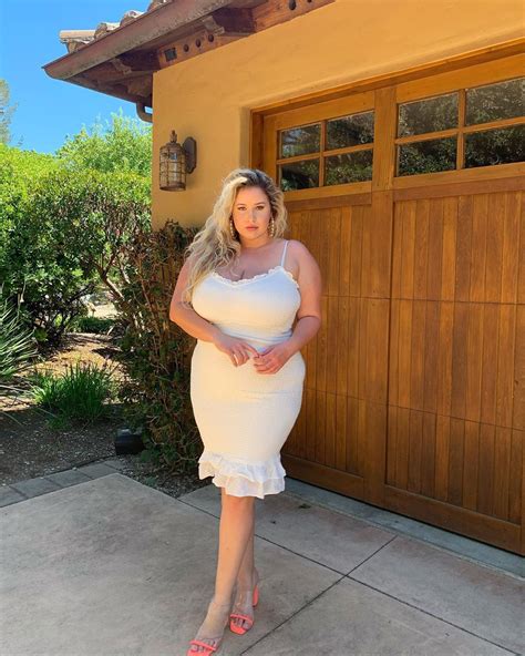 Pin By Somelikeitcurvy On Lauren Sangster Fashion White Dress Dresses