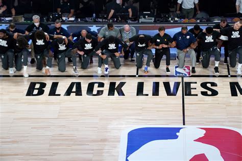 Nba Players Kneel For National Anthem 9 Powerful Photos From Restart