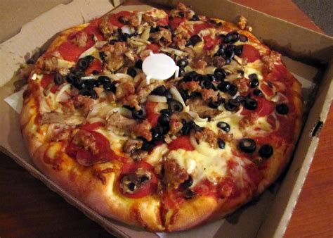 1500 adams ave 108 costa mesa , ca 92626. Smells Like Food in Here: Doria's Original Haus of Pizza