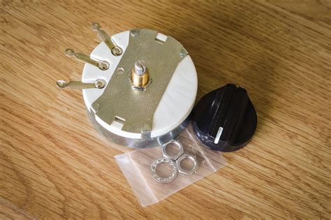 I've seen a lot of diy resistor based volume controls that people are calling calling attenuator but i've read that proper attenuator are different and the resistor based ones can damage an amp and generally sound bad. DIY Workshop: How to build your own attenuator | Guitar ...
