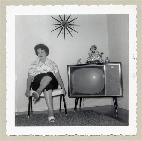 Early Days Of Tv Popularity Interesting Vintage Snapshots Capture People With Their