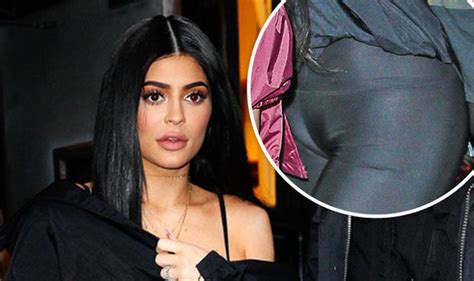 Kylie Jenner Exposes Camel Toe As She Suffers Wardrobe Malfunction