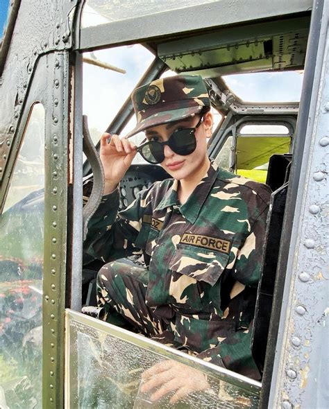 Actress Arci Muñoz Now A Philippine Air Force Reservist Barakoph