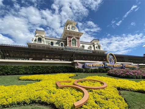 Photos Golden ‘50 Decorations Added To Magic Kingdom Entrance