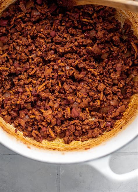 It's so easy to make with these simple ingredients and techniques. What Dessert Goes With Chili - Epic Chili Dinner Board Recipe Reluctant Entertainer ...