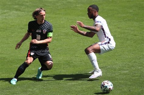 Đt croatia đã có một màn thể hiện vô cùng thuyết phục, qua đó giành trọn vẹn 3 điểm trước đt scotland tại lượt trận cuối bảng luka modric ghi siêu phẩm đẳng cấp, croatia tiễn scotland rời giải. Nhận định, dự đoán kết quả Croatia vs CH Séc, bảng D EURO 2020