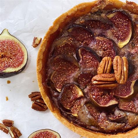 Recipe Figs Pie With Pecan Nuts Crème