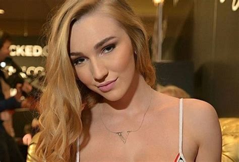 How Old Is Kendra Sunderland Porn Sex Photos