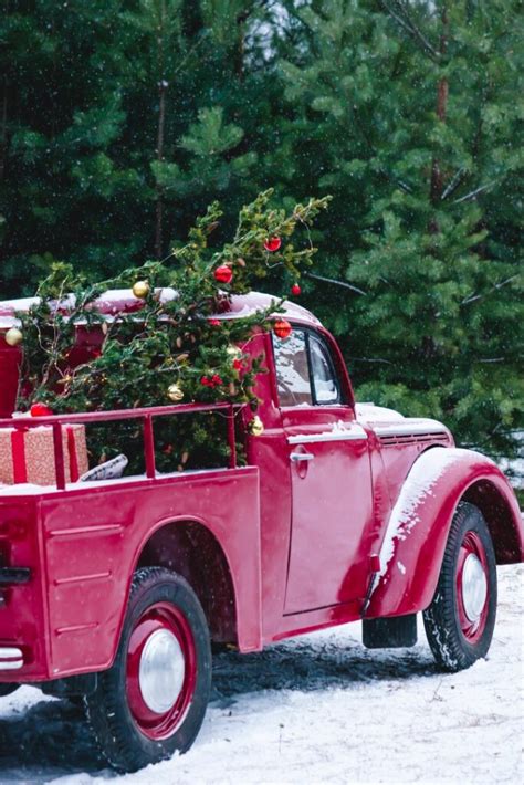 Vintage Christmas Decor Ideas To Try Town And Country Living