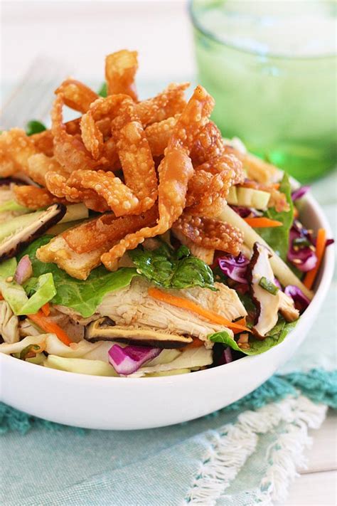 One of my favorite salads to make is chinese chicken salad—simple green toss with grilled chicken in a savory and tangy homemade chinese dressing. Chinese Chicken Salad | Easy Delicious Recipes