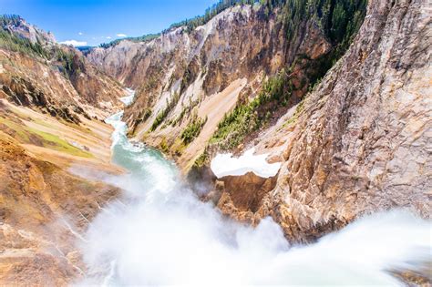 Top 10 Must-See Wonders of Yellowstone National Park – Trips Top10