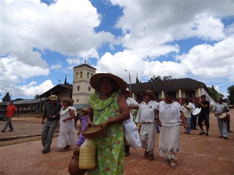 Chiquitanos Celebran Sus Tradiciones Periodismo De Medio Ambiente Y