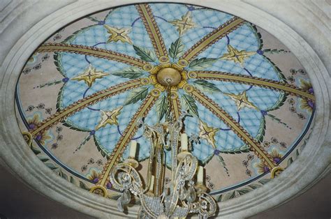 Islamic architecture is mostly represented within the design of mosques (islamic prayer halls). Ceiling Domes - janenashmurals | Ceiling domes, Dome ...