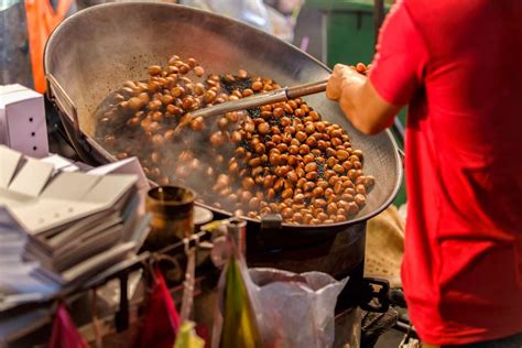 If you find the sindhorn recommended for street food because: Bangkok Food Tour - Street Food and Night Market - Context ...