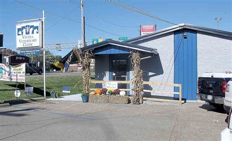 Arik is excited to bring a new animal hospital to the thornhill, on community of pet owners. New veterinary practice opens in familiar Vienna location ...