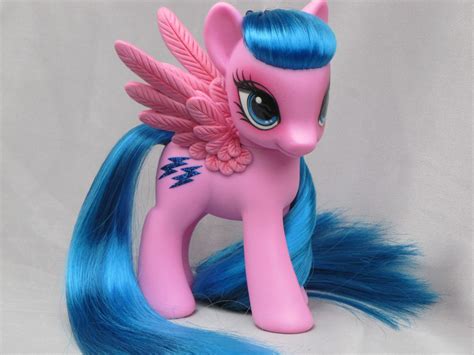 Dark Horse Collectables G1 As G4 Firefly My Little Pony