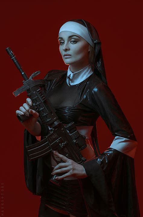 nun from hitman absolution cosplay