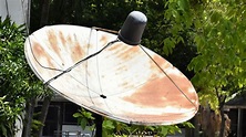 Remember Those Giant Satellite Dishes That Were Everywhere? Here's What ...