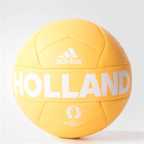Es handelt sich hierbei um affiliate links und bewertungen von. Adidas Euro 2016 Capitano Supporter Balls Leaked - Footy ...