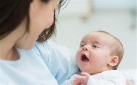 Desarrollo Del Bebé Escuchar Entender Hablar